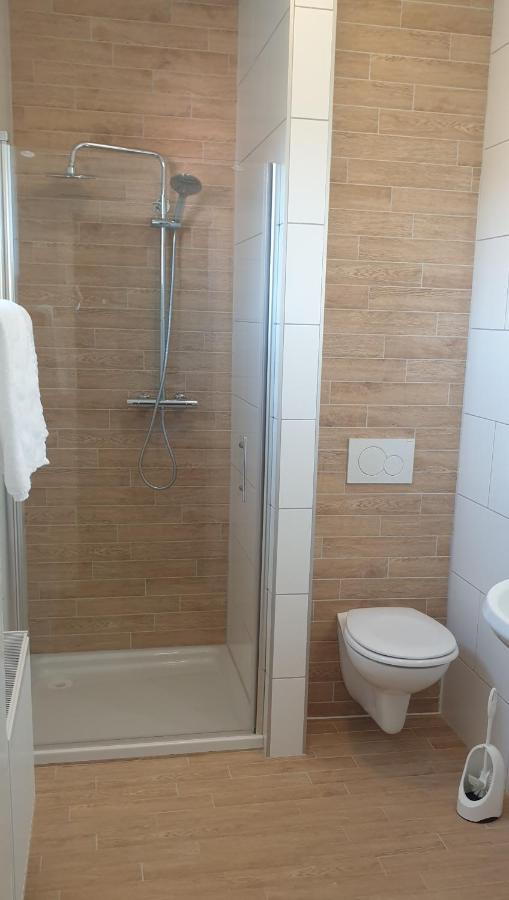 Louis Apartment Maaseik Exterior foto